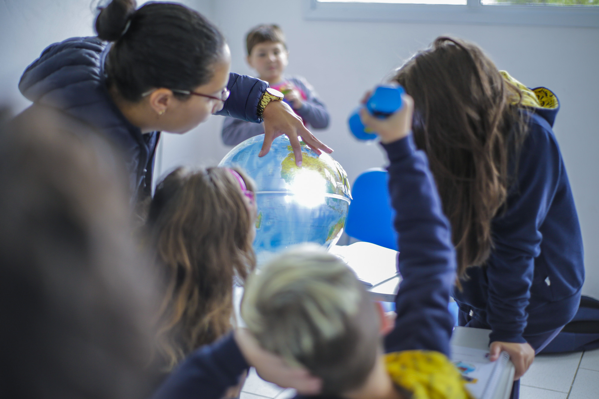 Fachada do Colégio Objetivo Caucaia do Alto